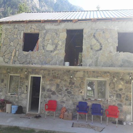 Bajram Curri Guesthouse Arben Selimaj מראה חיצוני תמונה