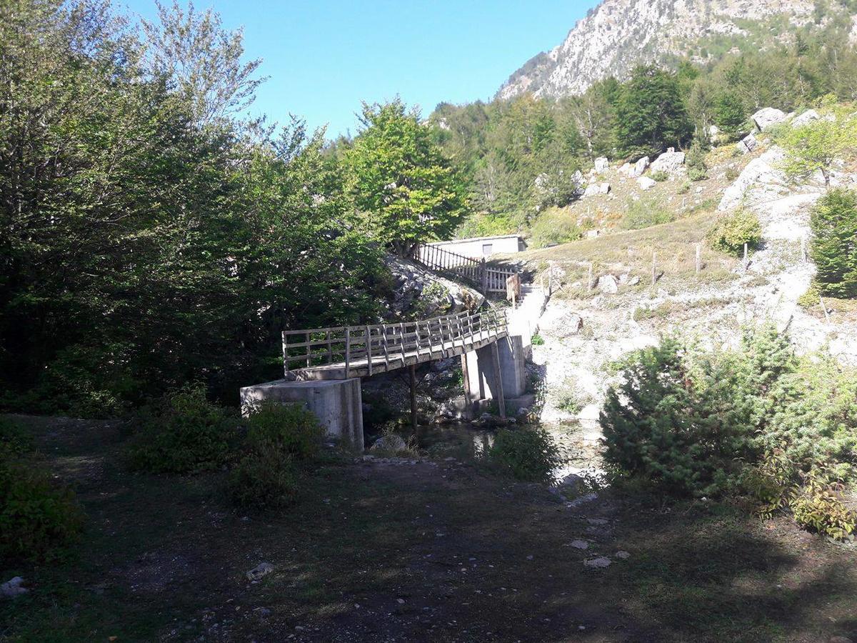 Bajram Curri Guesthouse Arben Selimaj מראה חיצוני תמונה